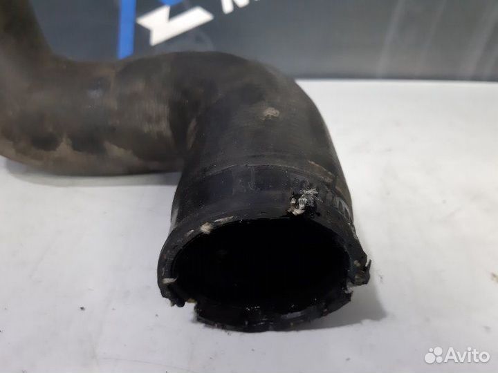 Патрубок интеркулера Audi A4 B7 BGB 2005