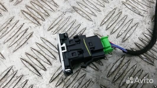 Кнопка запуска двигателя volvo V60 1 (95D11XV01)