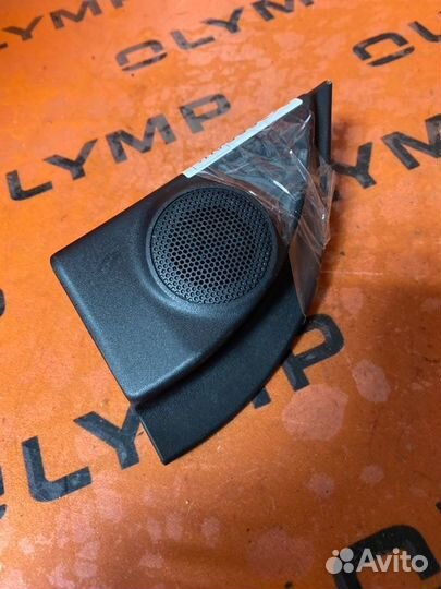 Уголок двери левый Toyota Allion NZT260 1NZ-FE