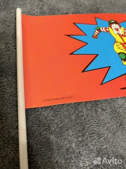 Флажок Макдональдс 15 лет в России 2005