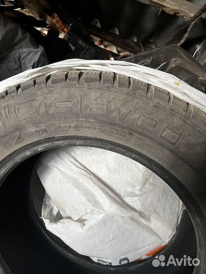 Gislaved Frost 215/60 R16