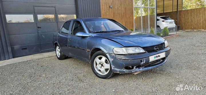 Opel Vectra 1.6 МТ, 1999, 250 000 км