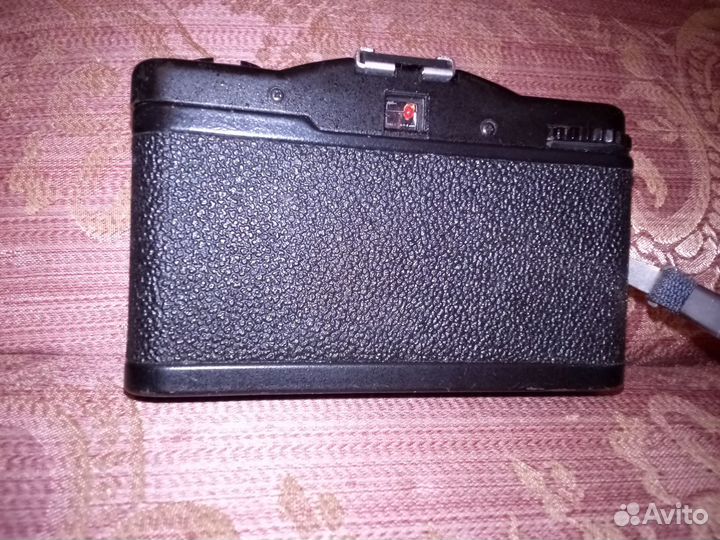 Плёночный фотоаппарат Ломо