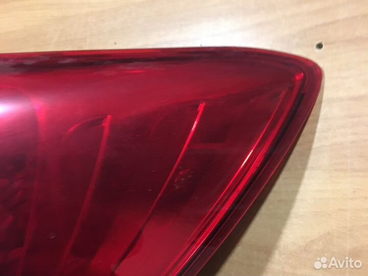 Фонарь задний правый renault logan 2