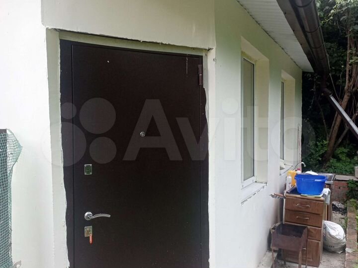 Дом 14 м² на участке 1 сот.