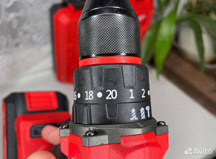 Шуруповерт (Абсолютно новый)