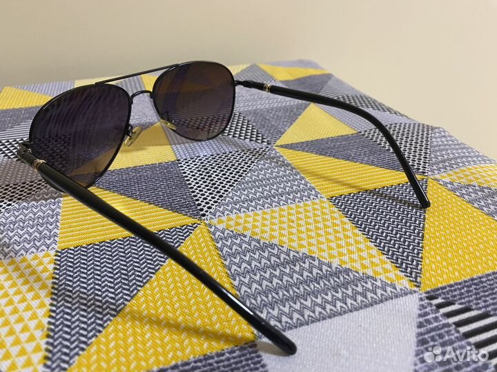 Солнцезащитные очки авиаторы