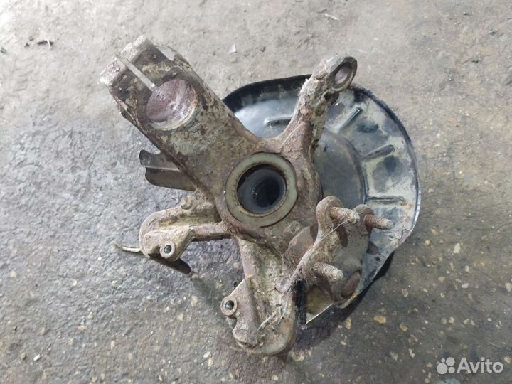 Кулак поворотный передний правый для VW Polo