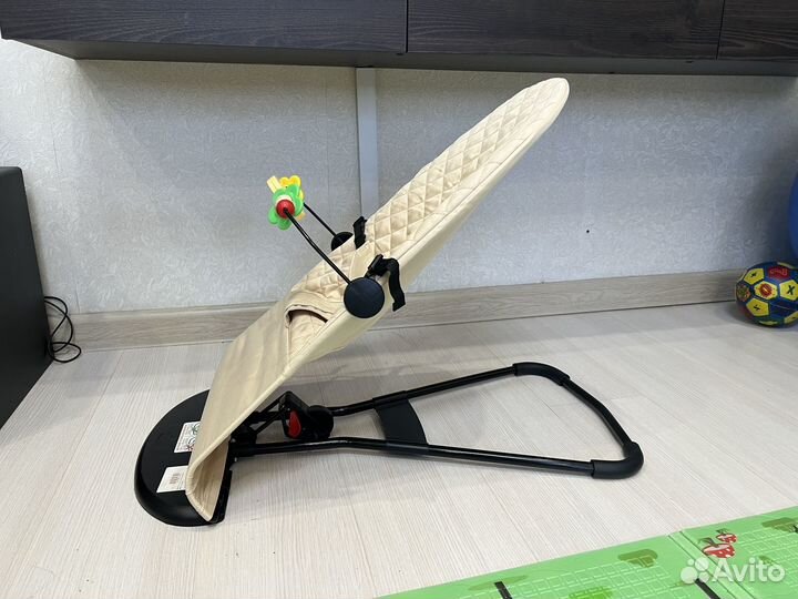 Шезлонг для новорожденных