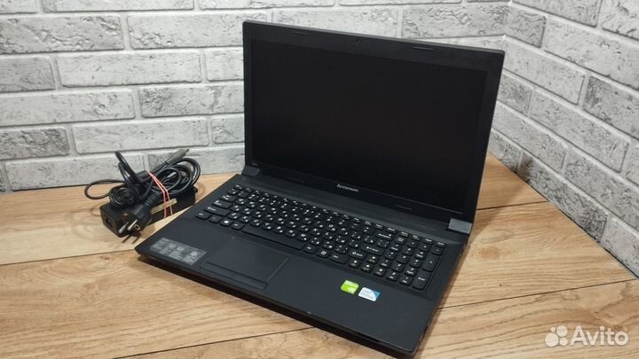 Ноутбук Lenovo B590 Core i3-2330m