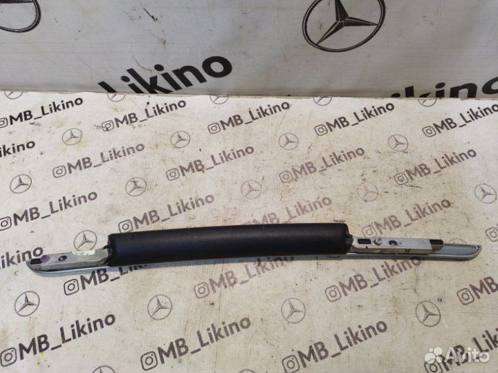 Ручка подлокотника правая Mercedes Ml W164