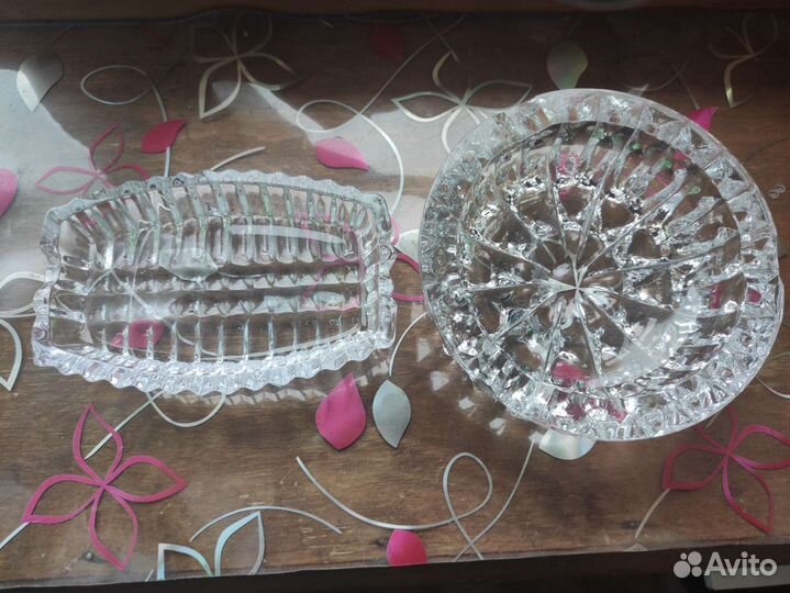 Пелельница хрустальные