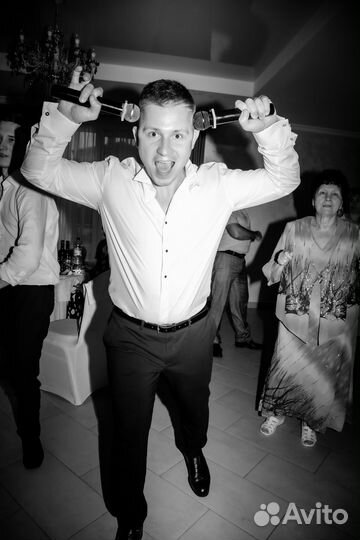 Ведущий на свадьбу, тамада