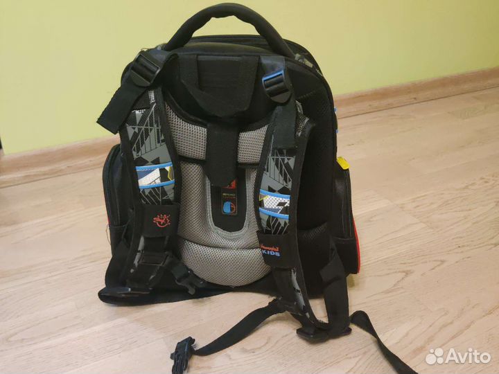 Рюкзак школьный hummingbird kids