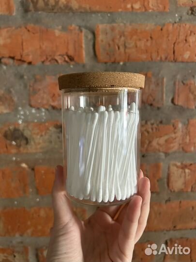 Стеклянная банка