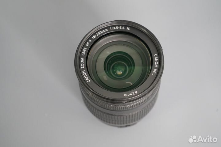 Canon EF-S 18-200mm 3.5-5.6 IS