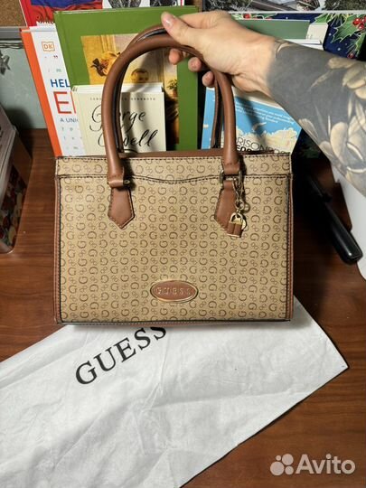 Сумка Guess