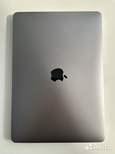 Macbook Pro 13 2017 8/256gb