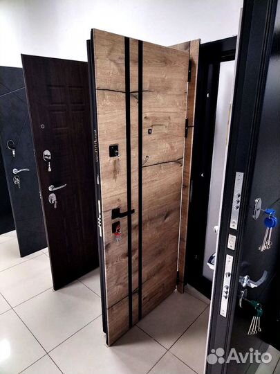 Дверь Входная