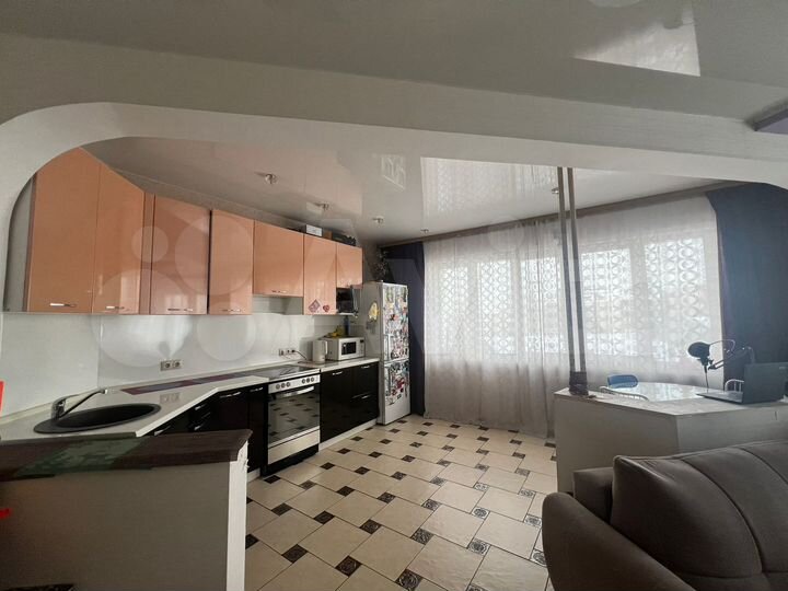 2-к. квартира, 63 м², 3/16 эт.