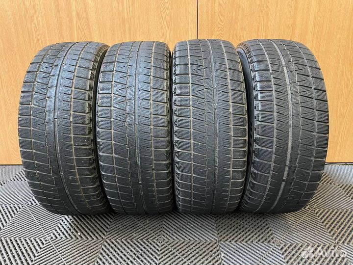 Bridgestone Blizzak Revo GZ 215/55 R17