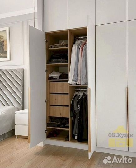 Шкаф двухстворчатый