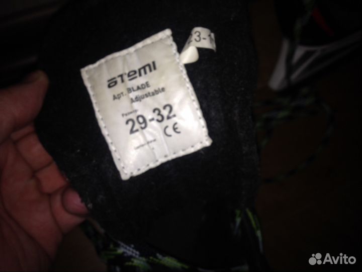 Коньки хоккейные