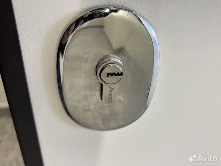 Дверь входная