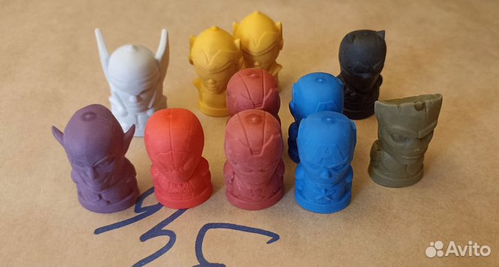 Игрушки мелочь киндеры и тп