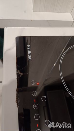 Электроплита встраиваемая Hyundai HHE 6450 BG