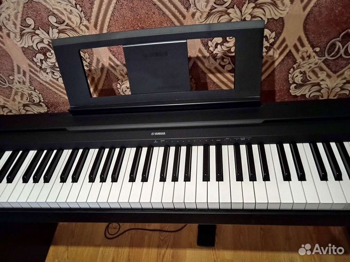 Цифровое фортепиано yamaha
