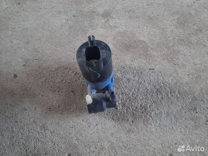 Моторчик бачка омывателя Nissan Juke Qashqai J11