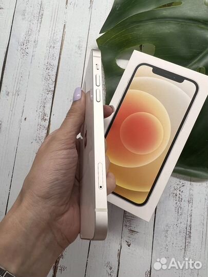 iPhone 12 128 GB б/у