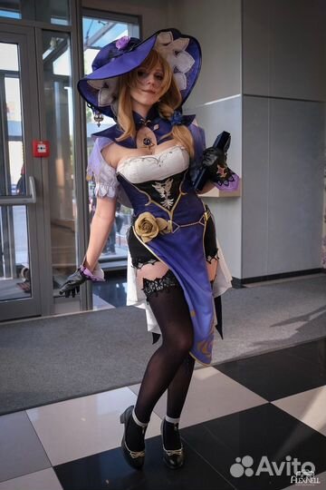 Косплей Лиза геншин импакт