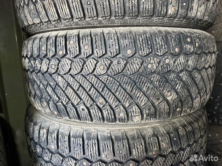 Continental ContiIceContact BD 215/65 R16