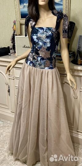 Вечернее платье