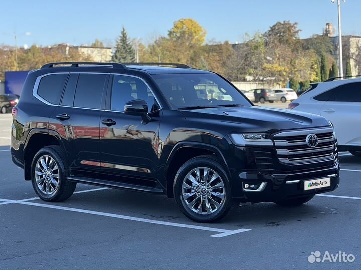 Toyota Land Cruiser 3.3 AT, 2022, 4 500 км
