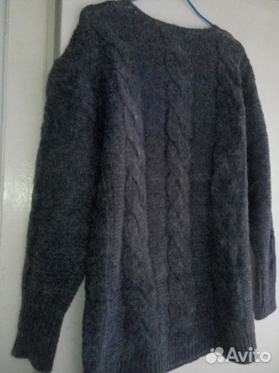 Нов жен. пуловер с косами и V-обр вырезом 48-50 рр