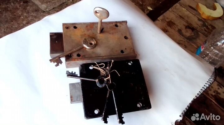 Замки дверные врезные