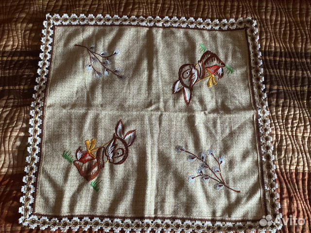 Салфетка/скатерть с вышивкой
