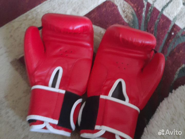 Боксерские перчатки 12 oz green hill