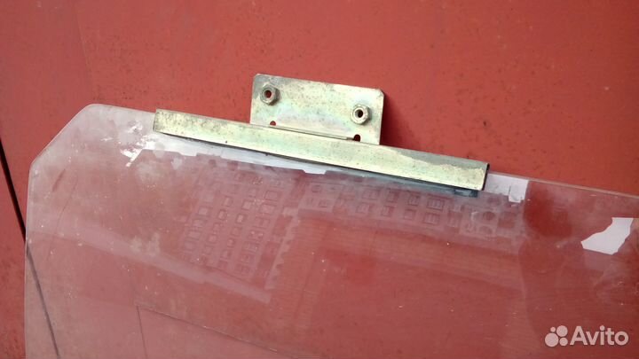 Новое заднее боковое стекло Москвич 2141-6203210