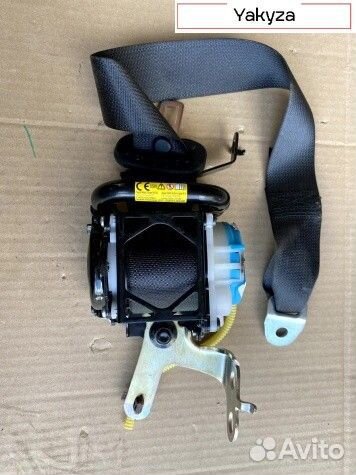 Ремень безопасности на Toйoтa C-хр