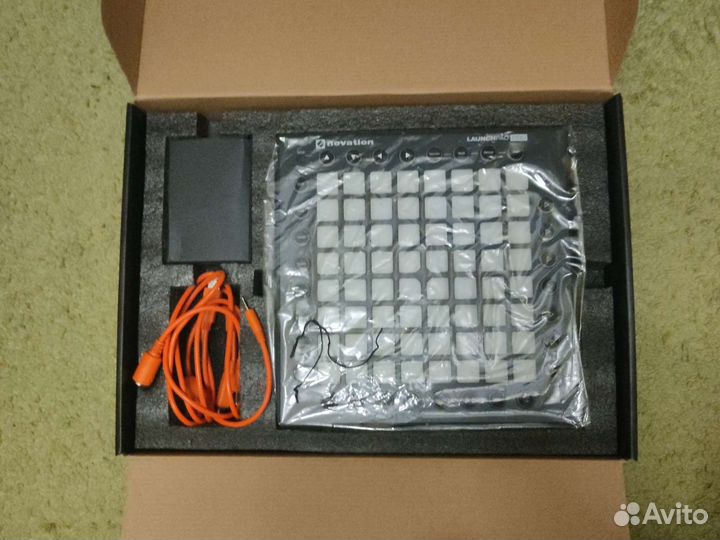 Контроллера Novation Launchpad Pro