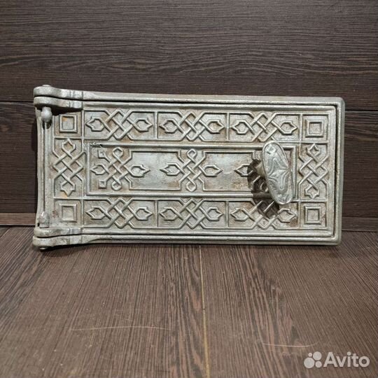 Старинная печная дверца