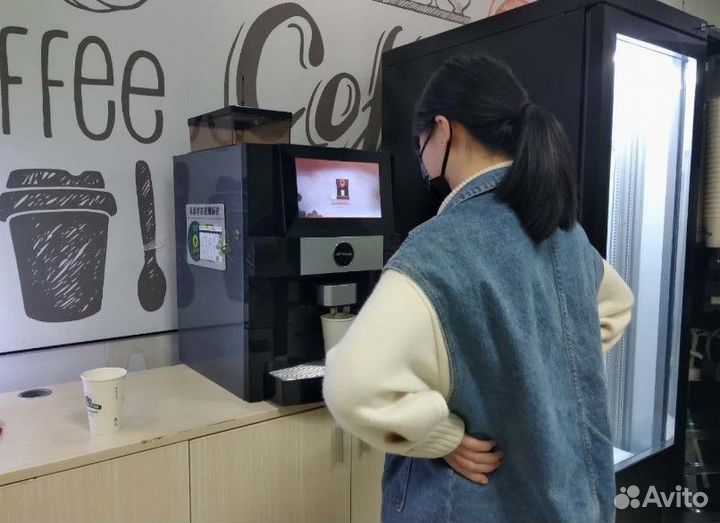Профессиональная кофемашина для вендинга