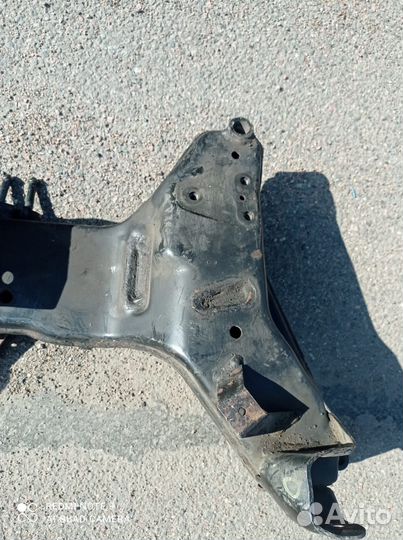 Подрамник nissan primera p12