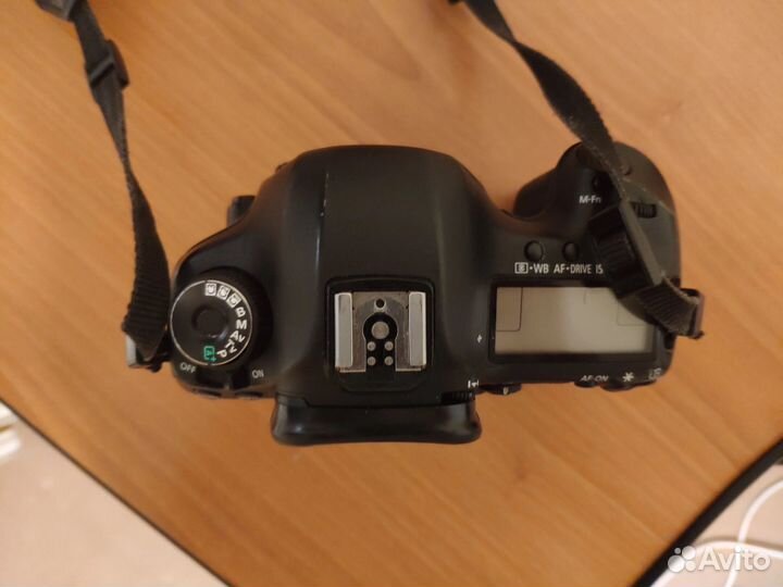 Зеркальный фотоаппарат Canon 5D mark iii