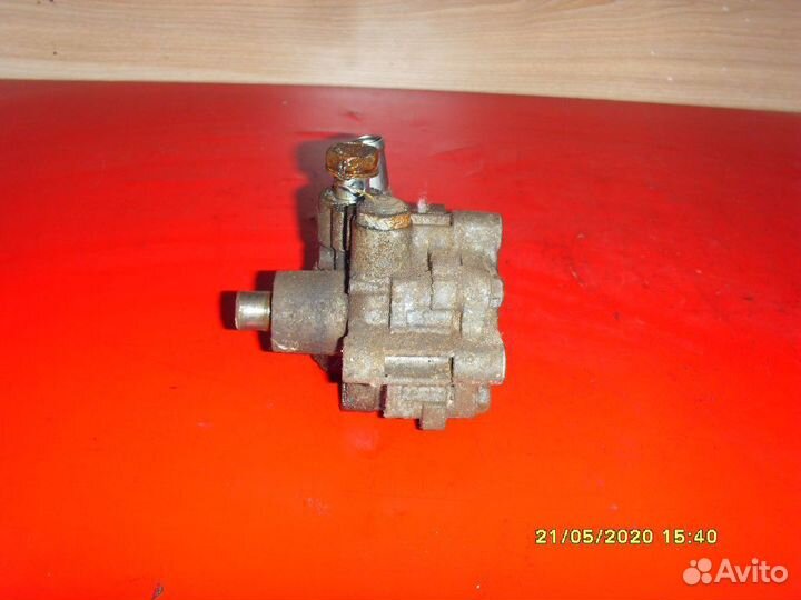 Насос гидроусилителя 4450A107 Mitsubishi Lancer 10