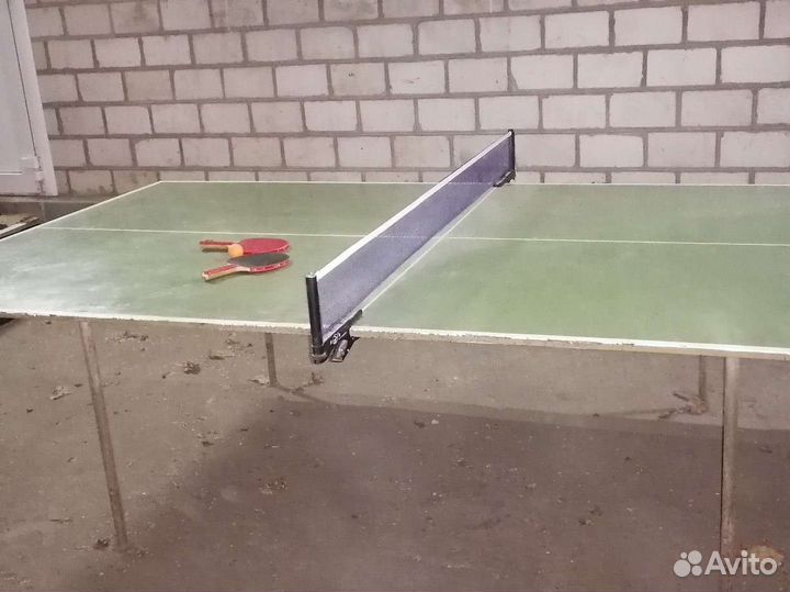 Теннисный стол